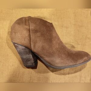 Dolce Vita Suede Haken Stack Heel Juke Boot
